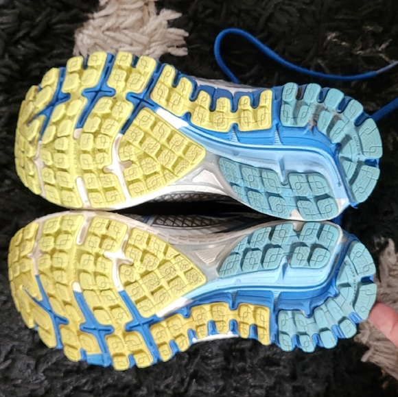 Brooks Adrenaline GTS 15 - Picture 9 of 10